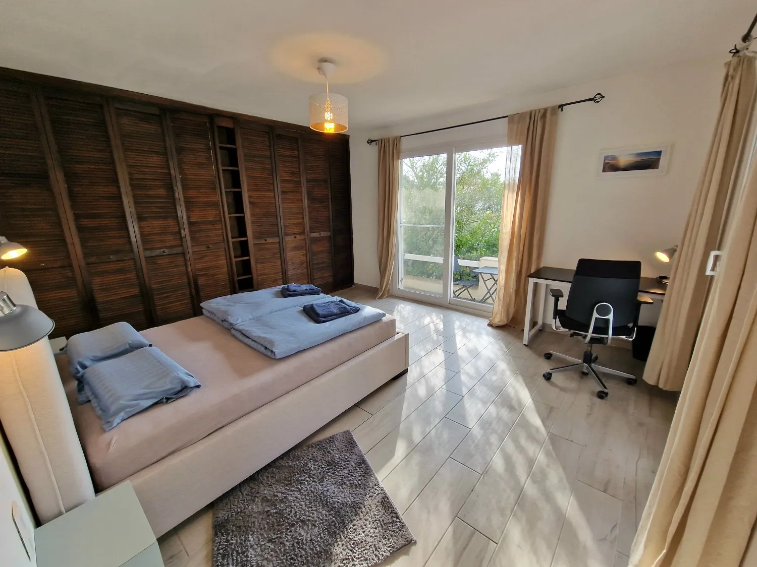 https://mangobeds.s3.amazonaws.com/media/nomadunion_villa_antibes.webp